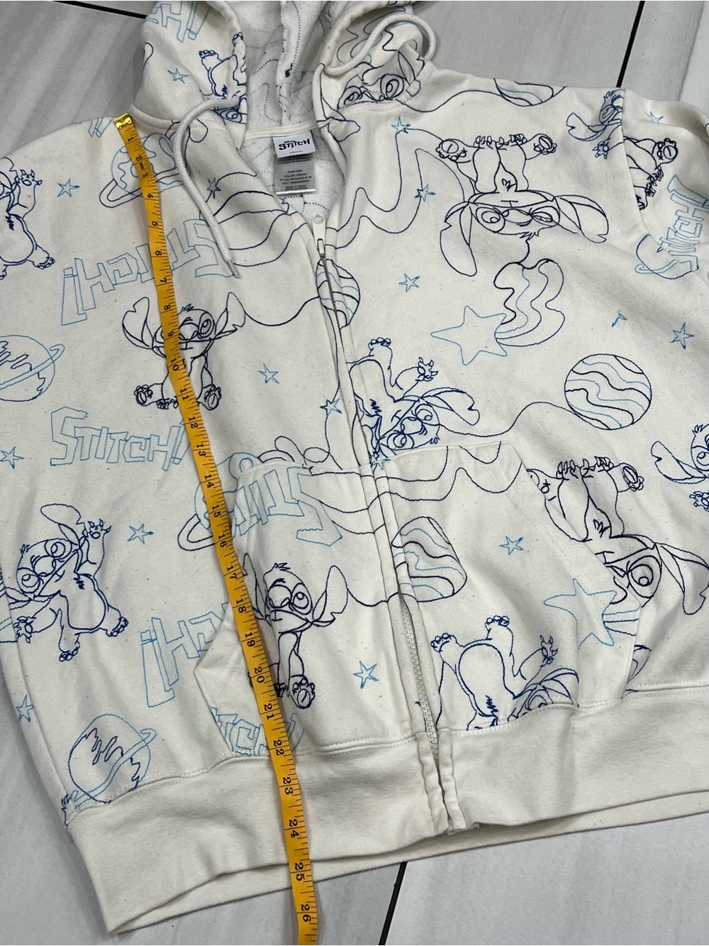 Disney Stitch Zip Up Hoodie Womens Large Cream All Over Print Embroidered Space - Picture 6 of 8